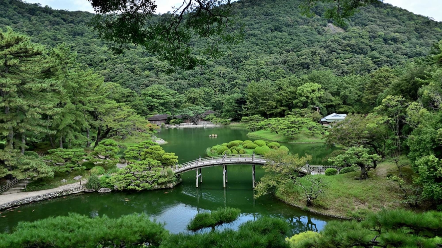 栗林公園　「お庭の国宝」とも称される特別名勝