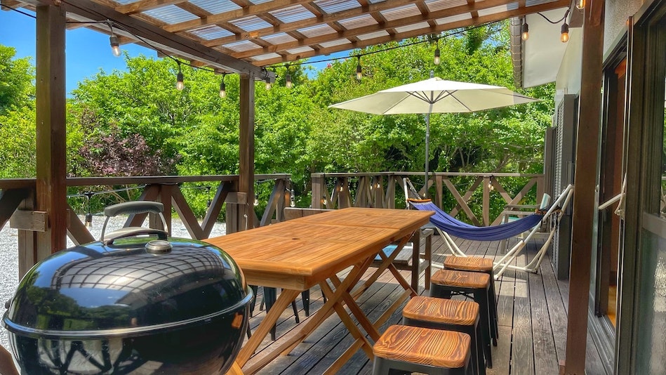 屋根付きBBQデッキ(BBQ機材無料)