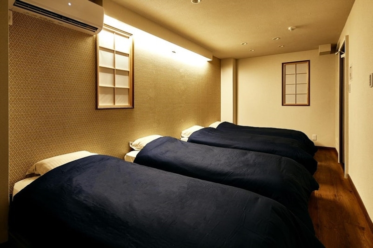 Bed Room(Semi Single ×4)