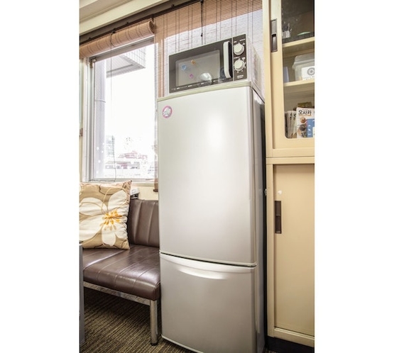 Refrigerator & microwave