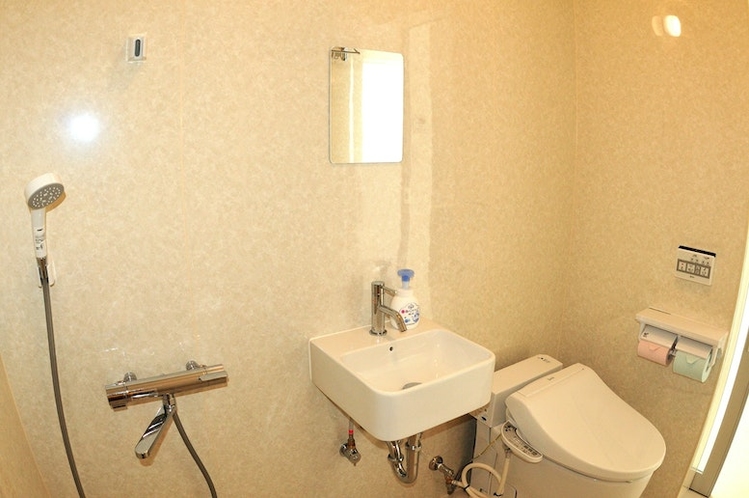 ツインルーム シャワー・洗面・洗浄機能付トイレ