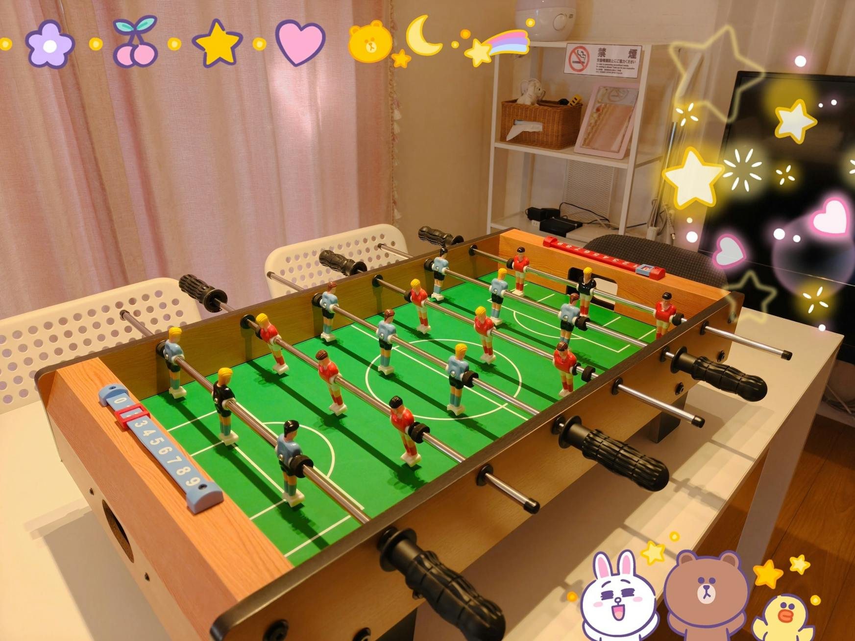 卓上型のサッカーゲーム（フーズボール）が設置されています。滞在中のアクティビティとしてぜひご利...