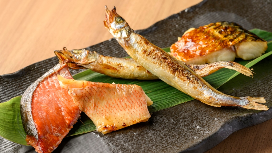 焼き魚4種。さかな市場だから提供できるクオリティと種類の多さ。是非ご堪能くださいませ！