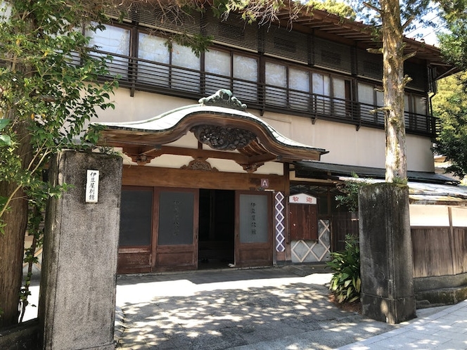 昭和5年建造の趣のある玄関