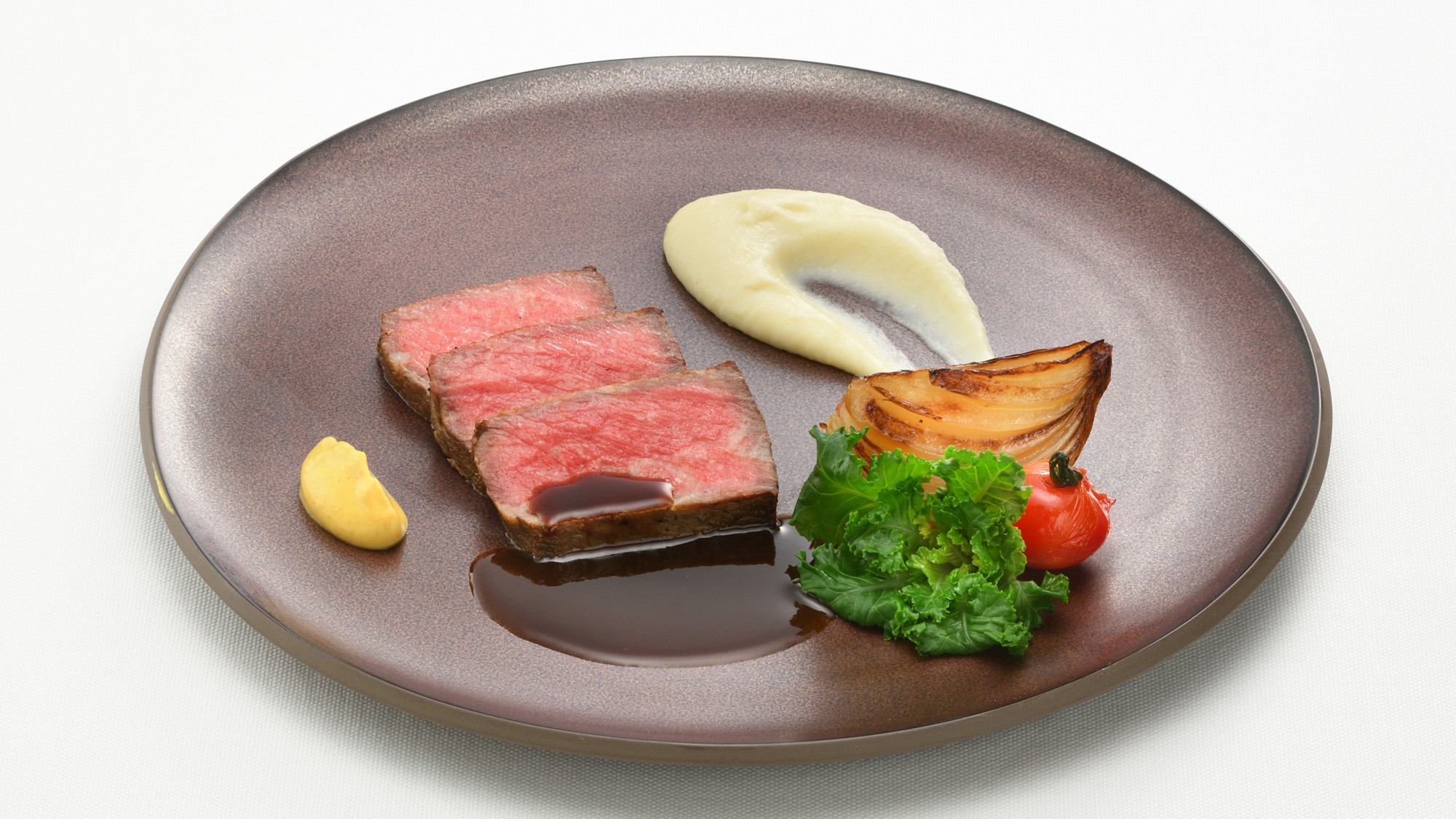 ブラッスリー&バー「ラ・ガレ」　山形牛サーロインのステーキ
