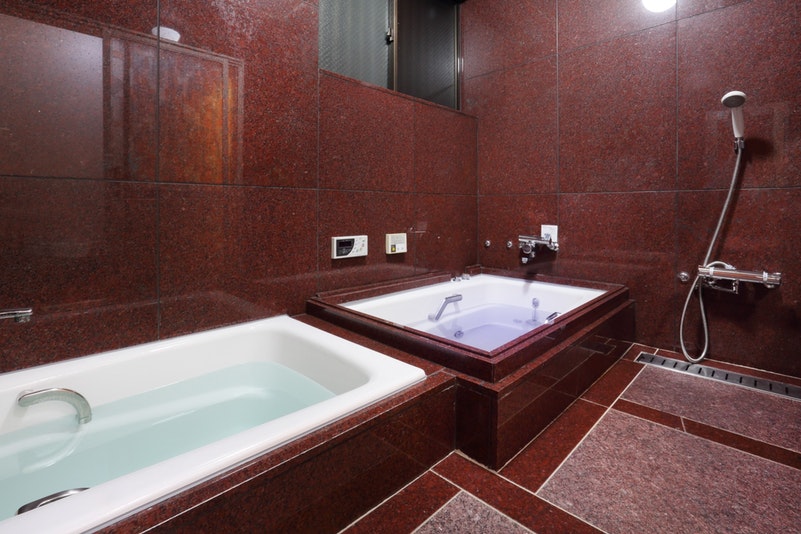 ２つのバスタブ