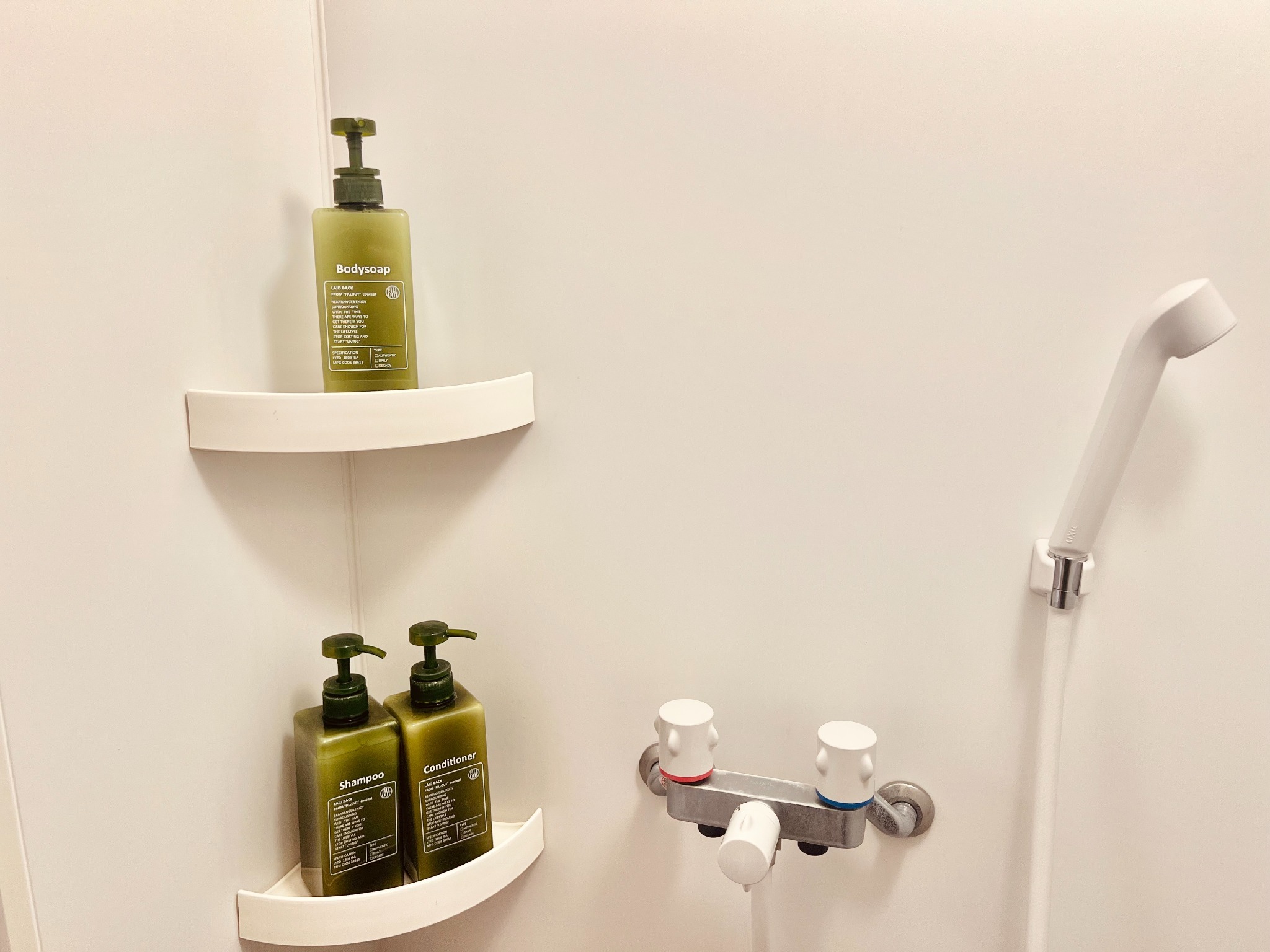 シャワー室設備