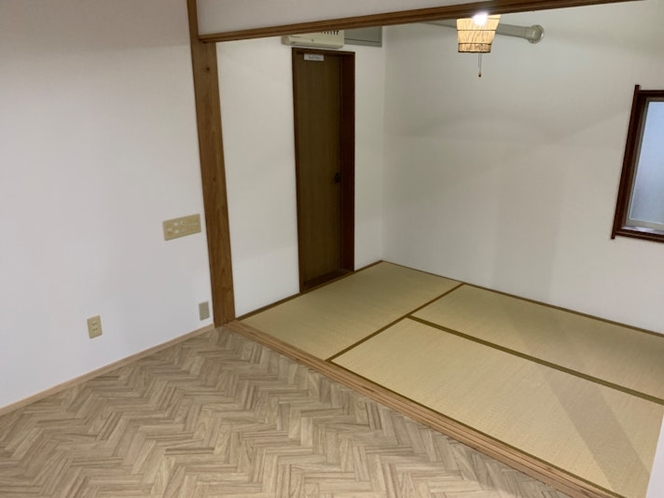 ご家族、グループで団欒