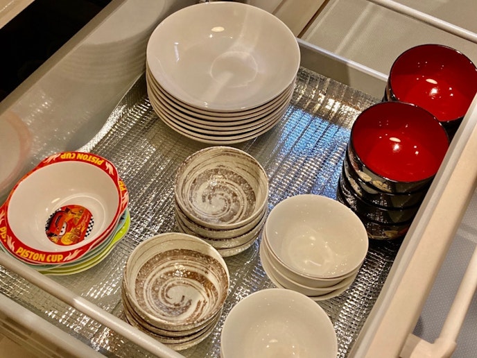 深めの平皿、ご飯茶碗、汁椀、小鉢