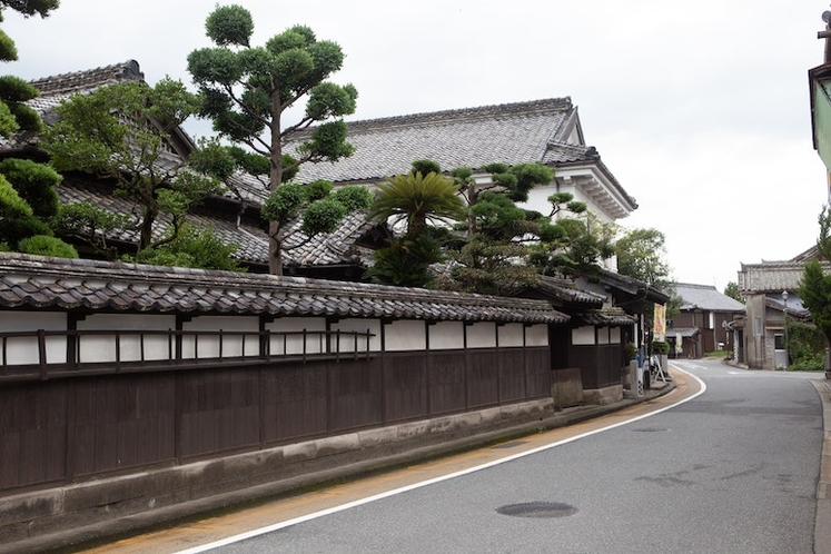 居倉の館