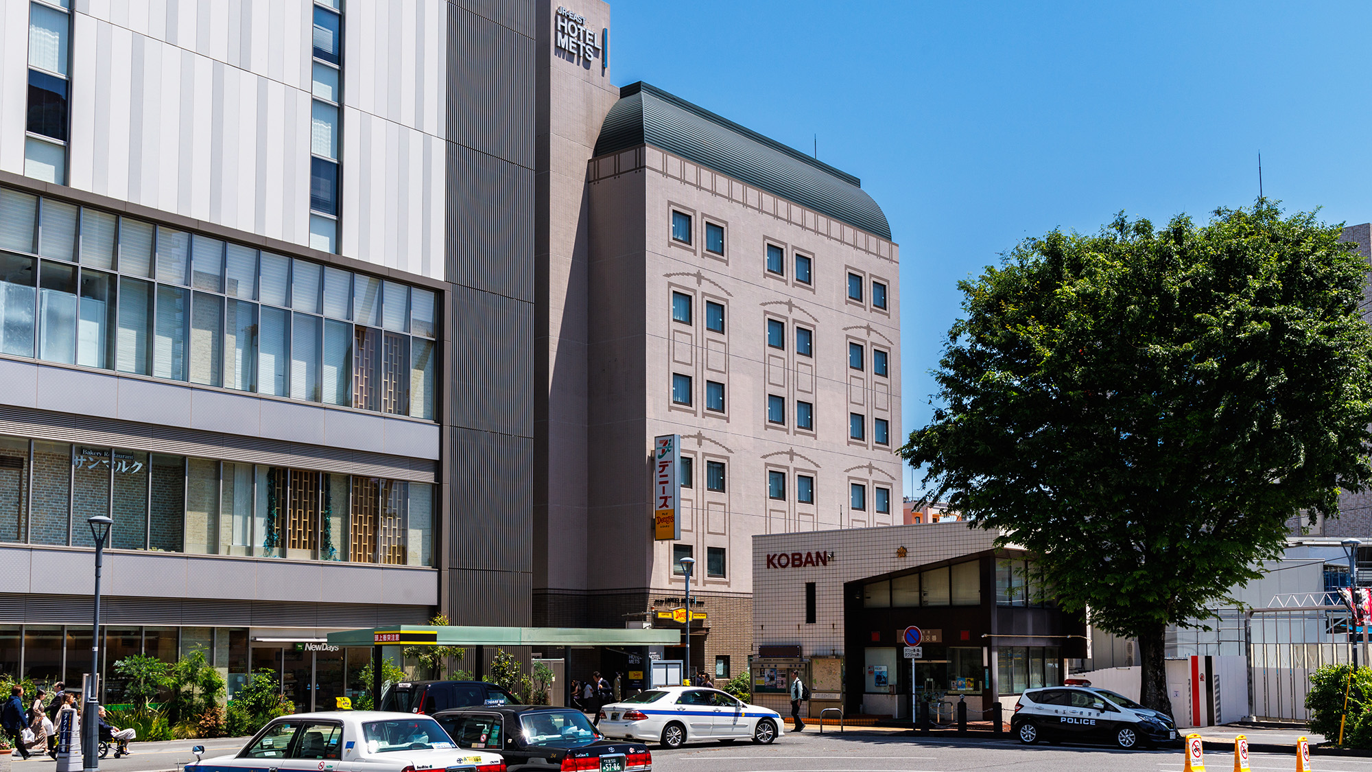 【外観】駅から徒歩1分