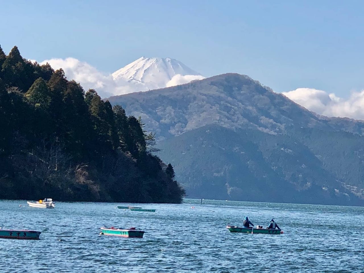 天気の良い日は芦ノ湖を跨いで富士山を眺望できます