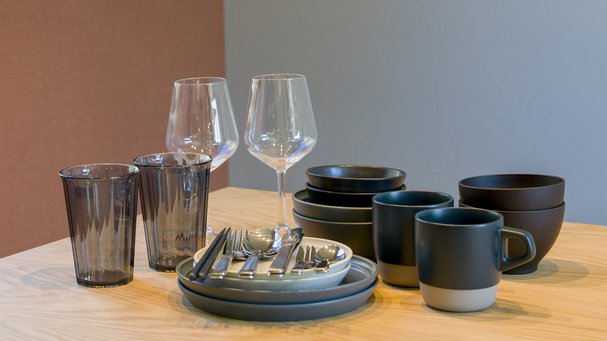 全室共通／食器（皿、カトラリー、グラス、マグ等）
