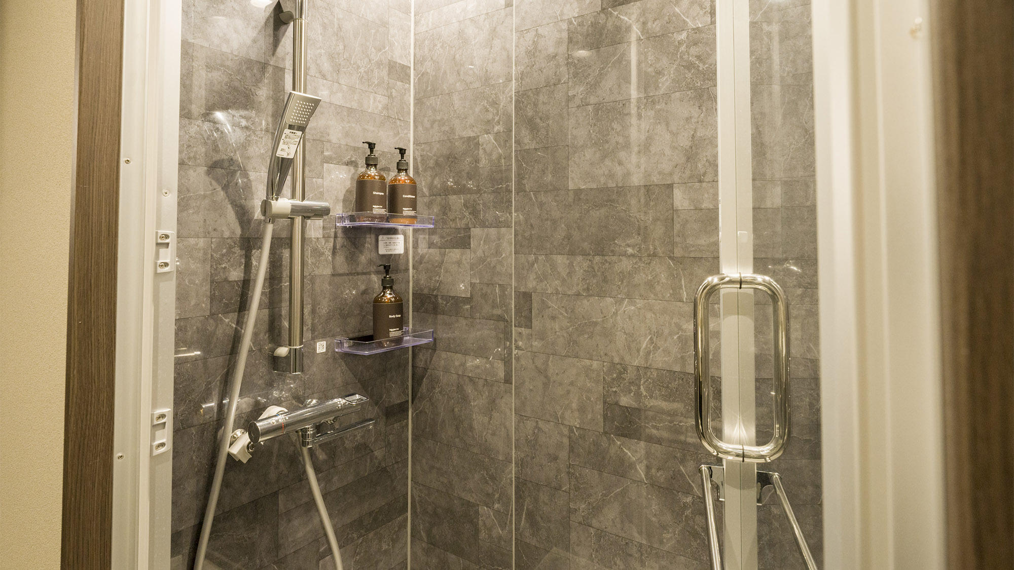 全室共通 / シャワールーム