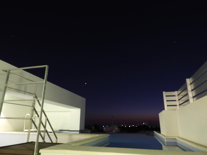 プール ※屋上照明は21時に自動消灯するため、屋上のご利用は20時30分までとなります。