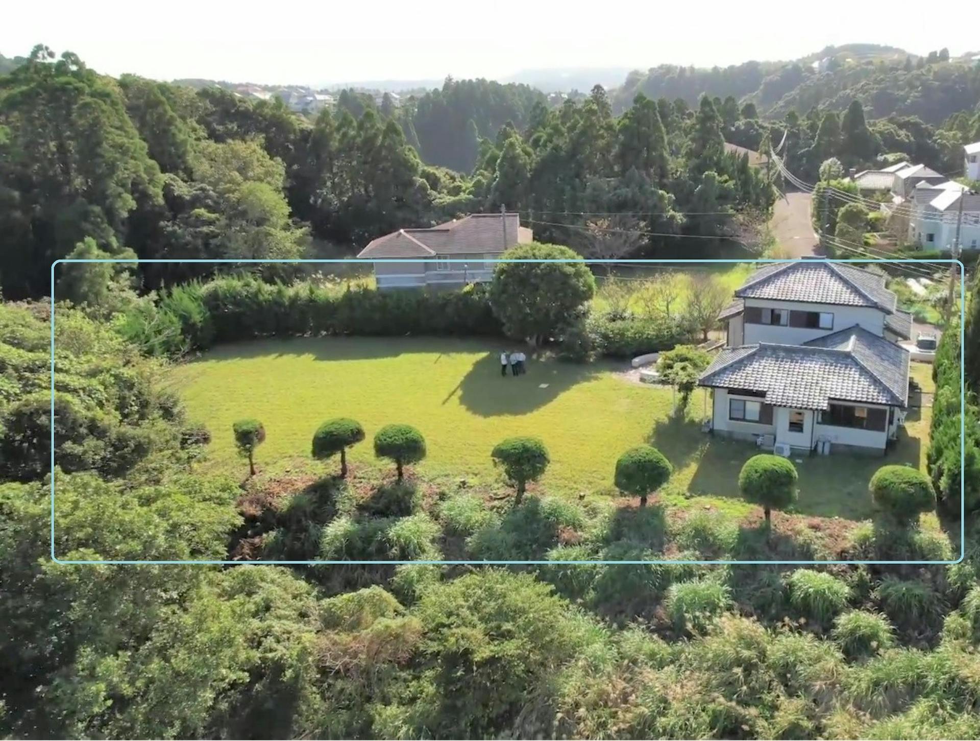 静森荘とその庭 by Drone