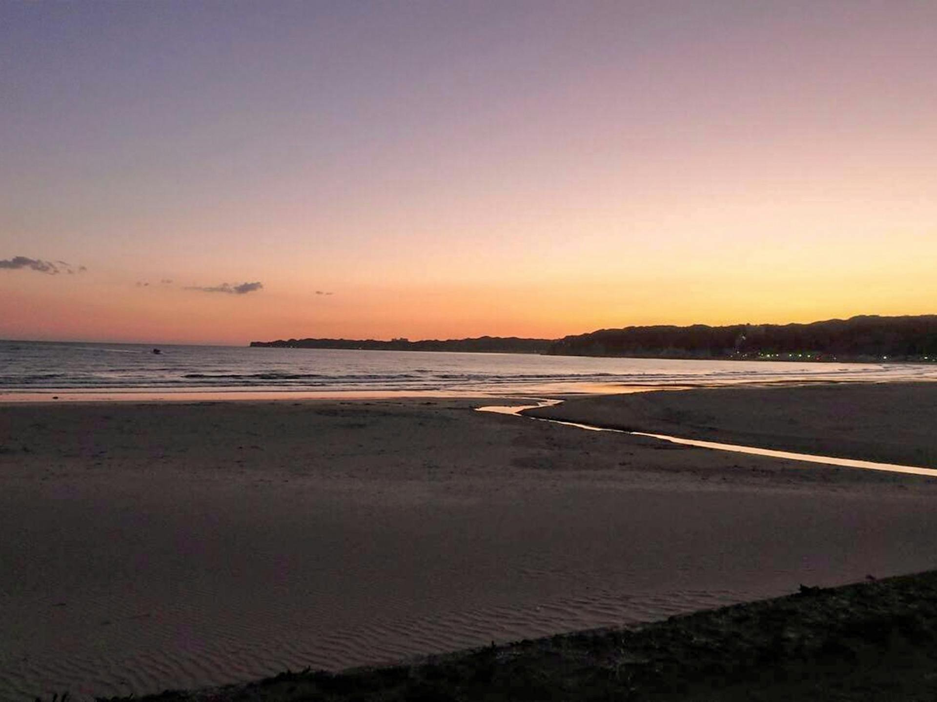 ・御宿海水浴場まで約10分