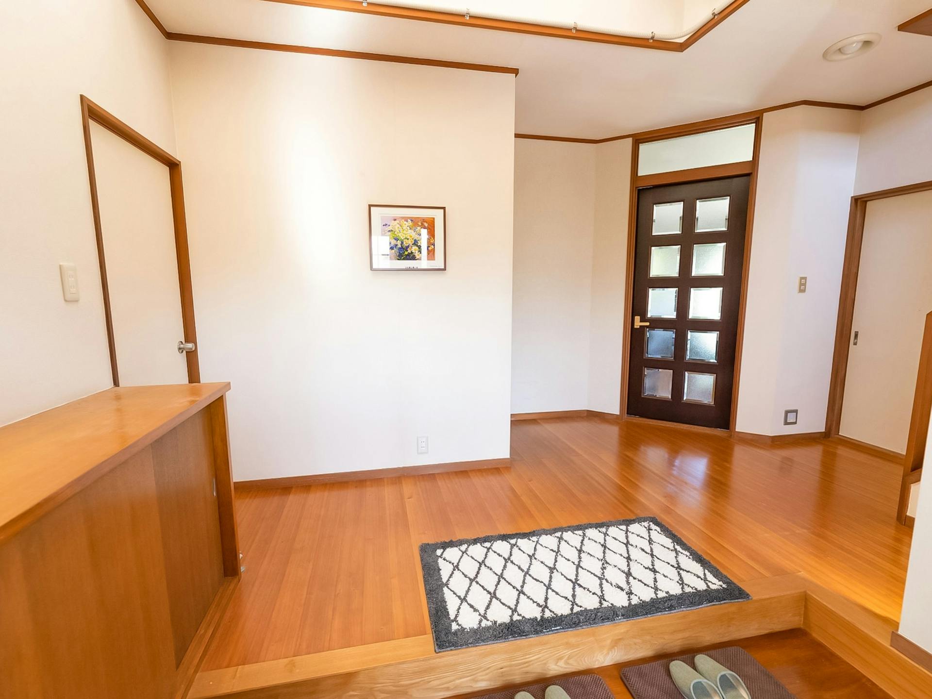 ・広々とした玄関で大人数の利用でも快適