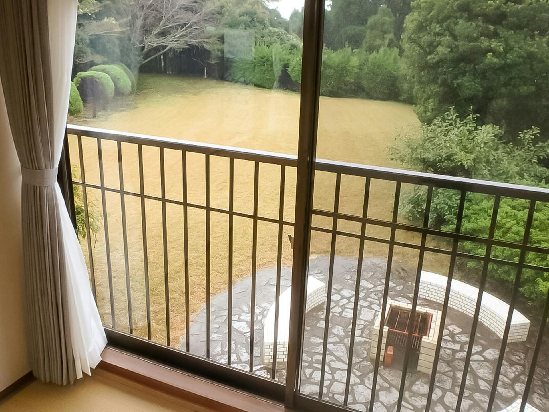 ・客室からお庭が見渡せます