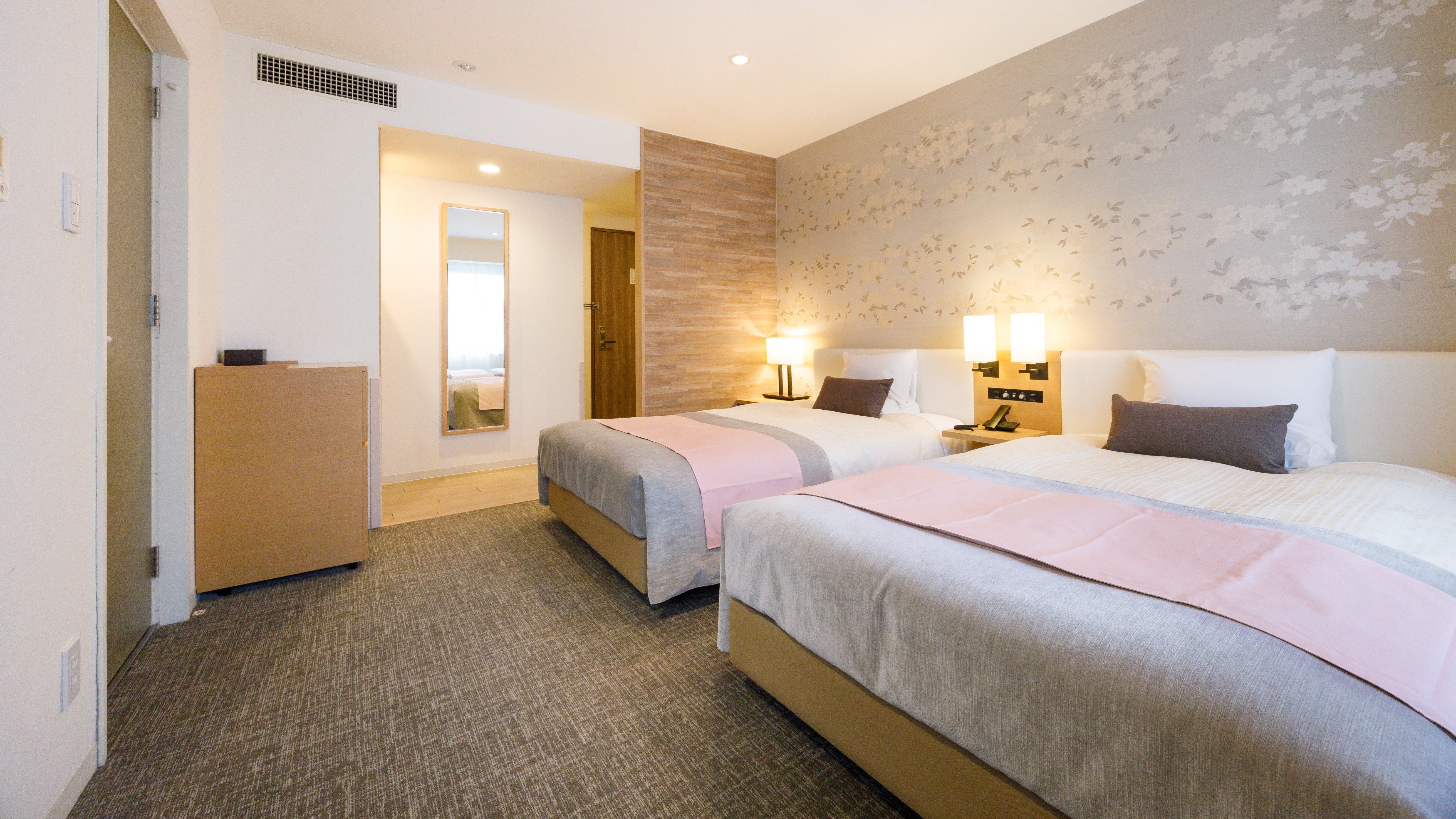 【コンセプトルーム 北上ウッド】30平米　ベッド：幅120cm&times;長さ195cm 2台