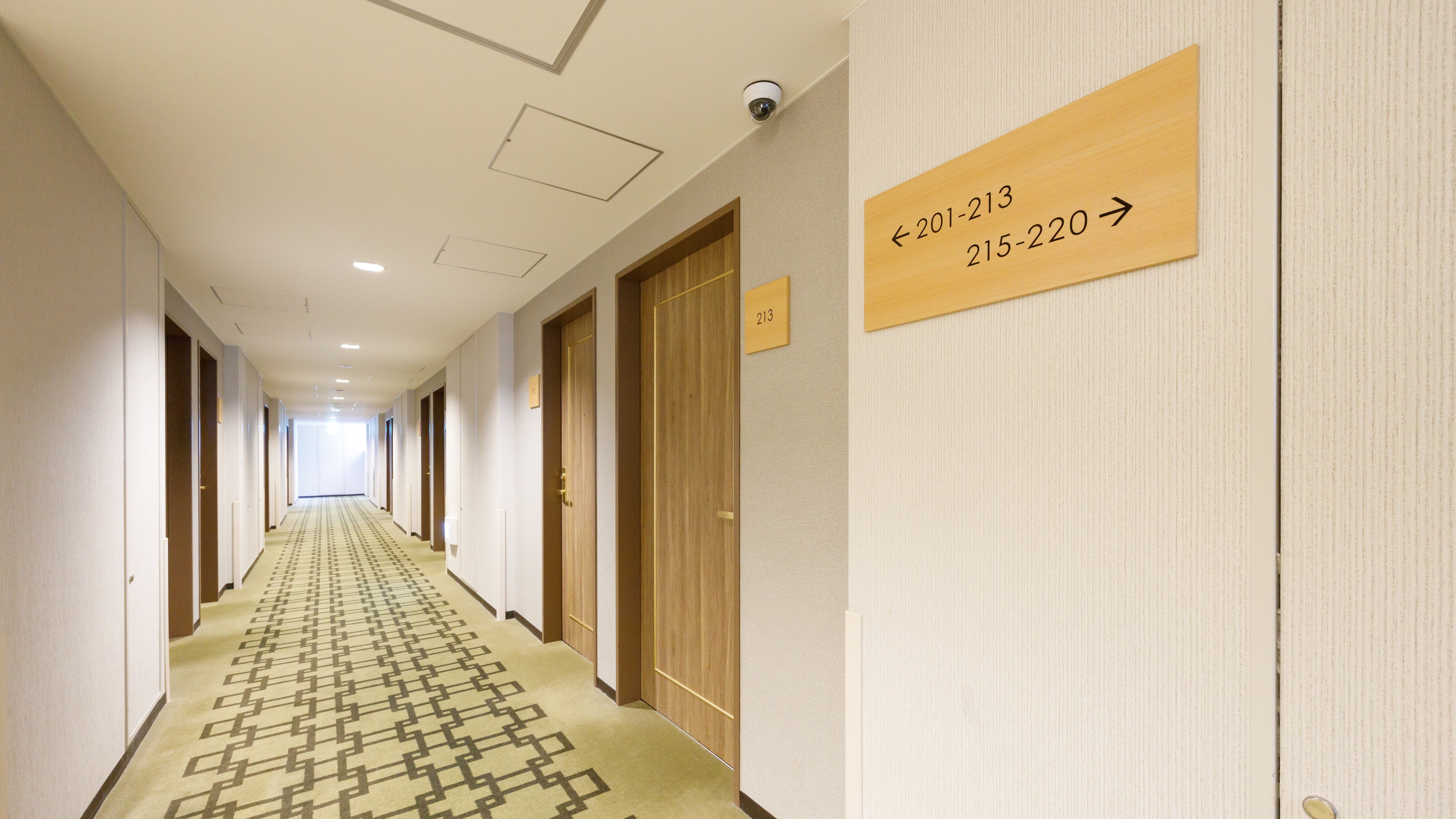 【温もりのある館内客室フロア】