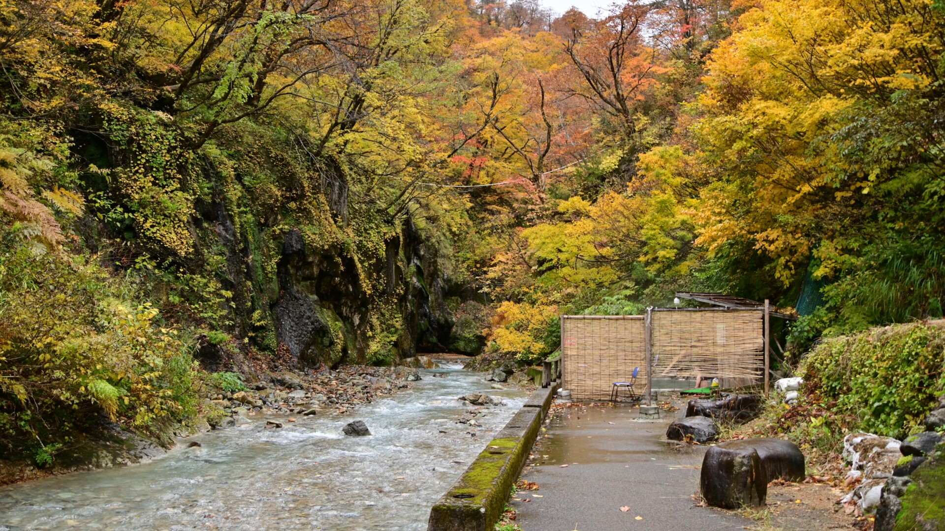 【夏油温泉】秘境の湯、自然と一体の極上癒し