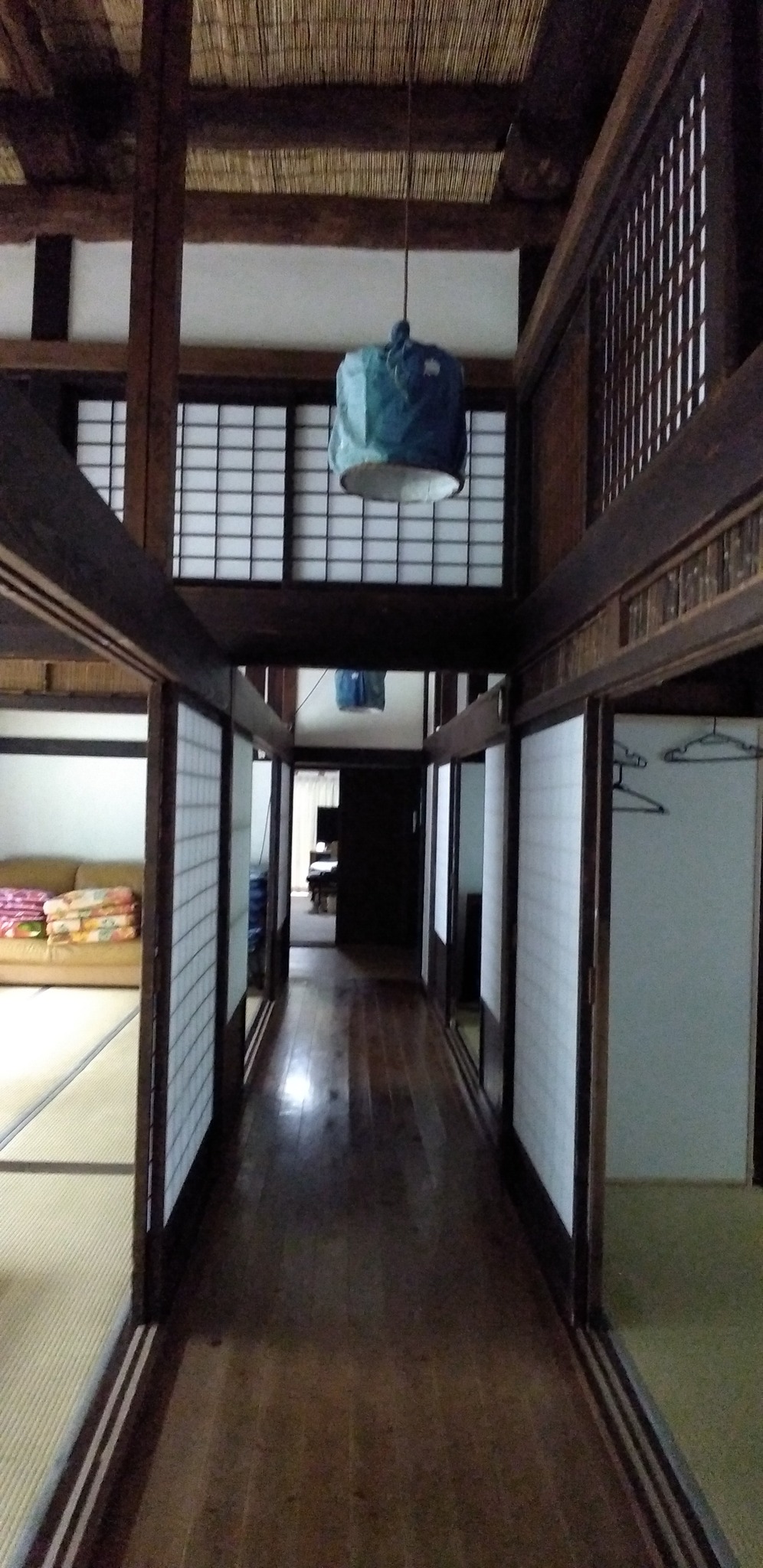 客室の廊下