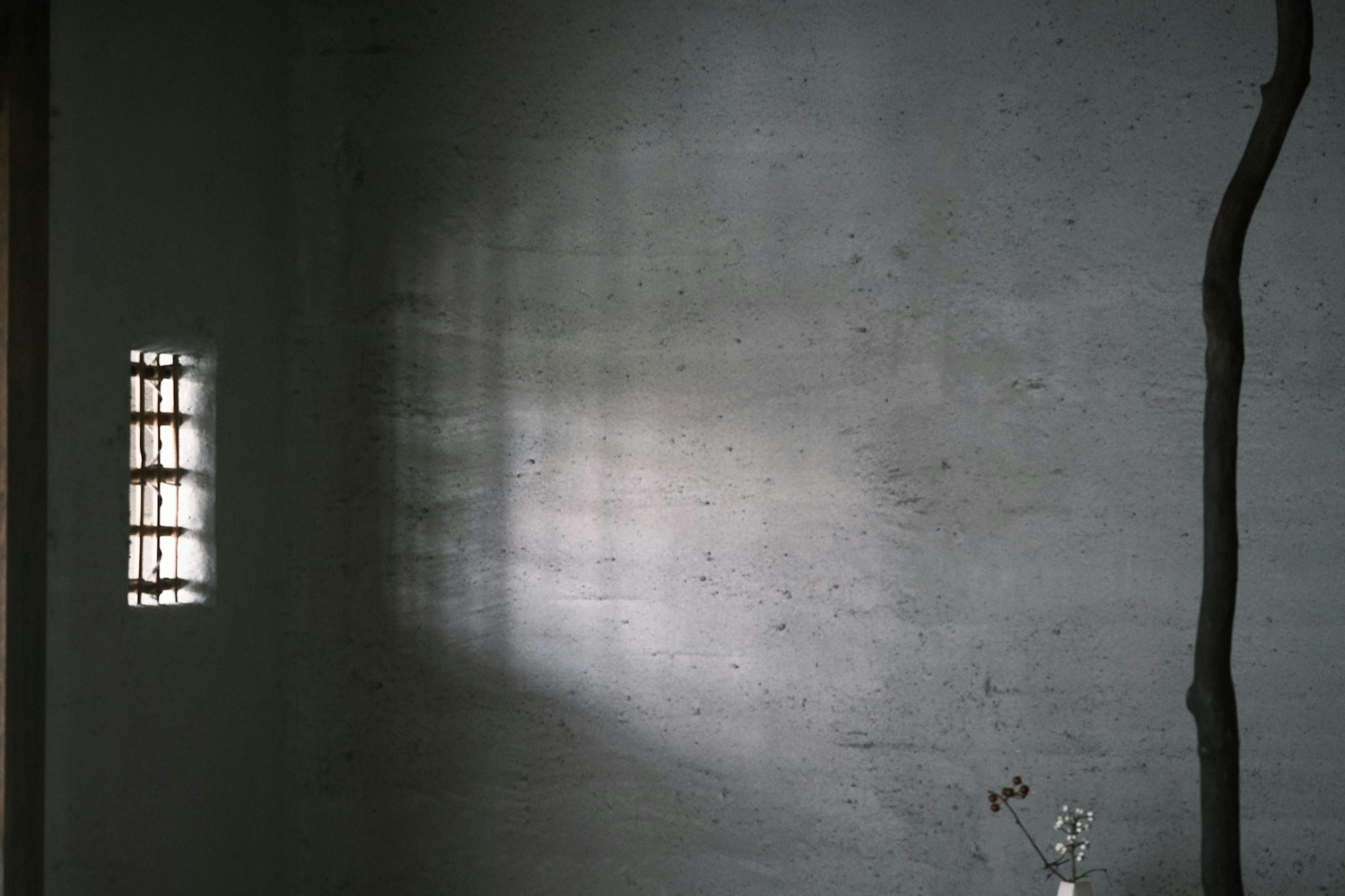 ６畳床間の下地窓