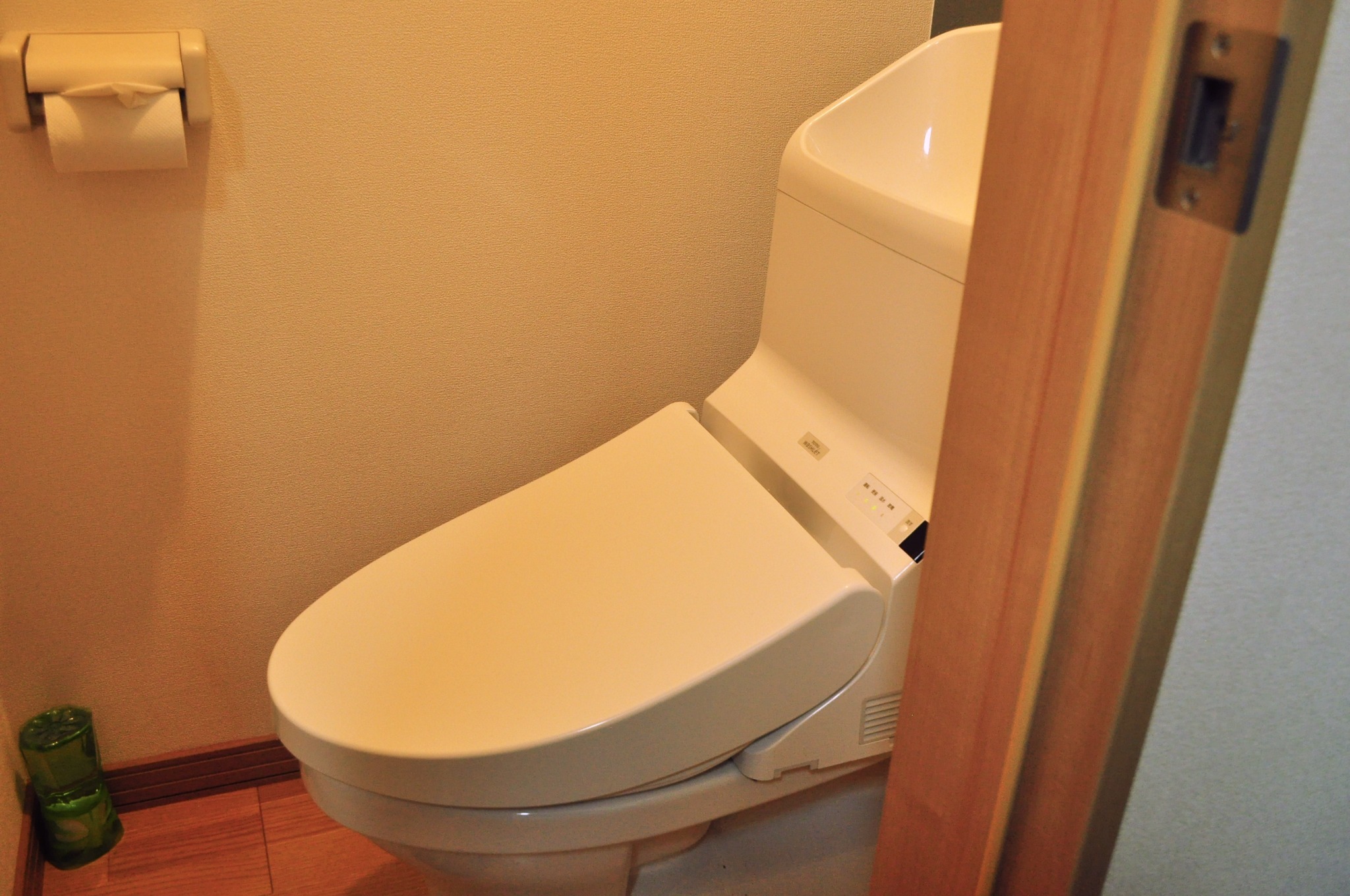 洗浄機付トイレ（2階）