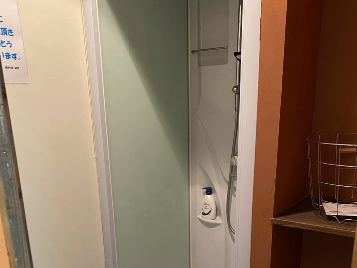 シャワーブース
