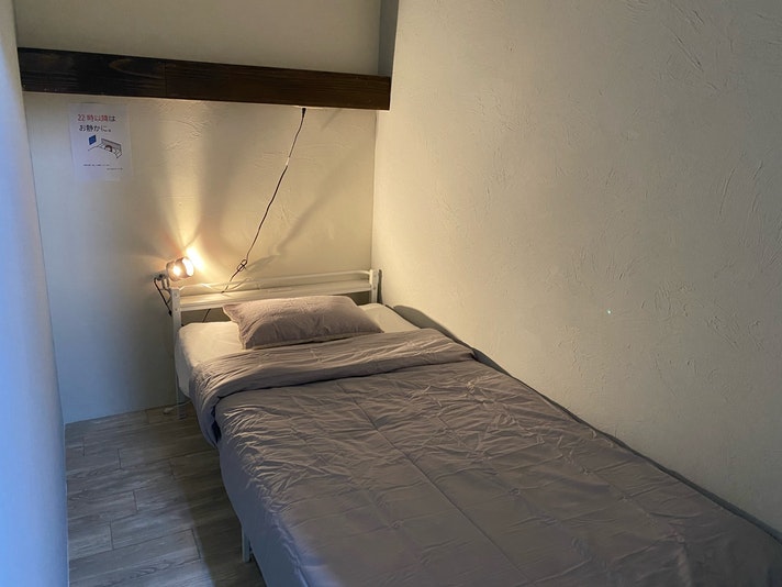 シングルベッドルーム(女性専用)