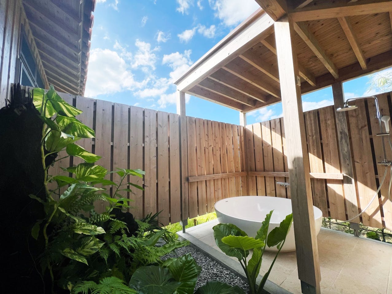 アウトドアバス