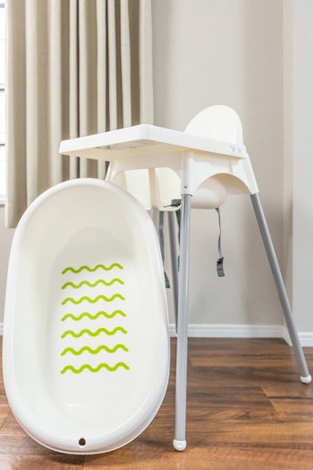 ベビーバス、ハイチェア baby bathtub, high chair