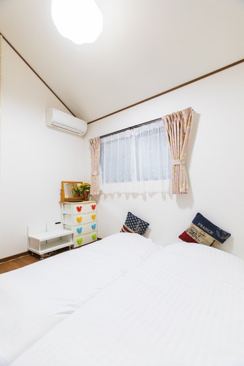 Room❸ This room is located on the 2F.