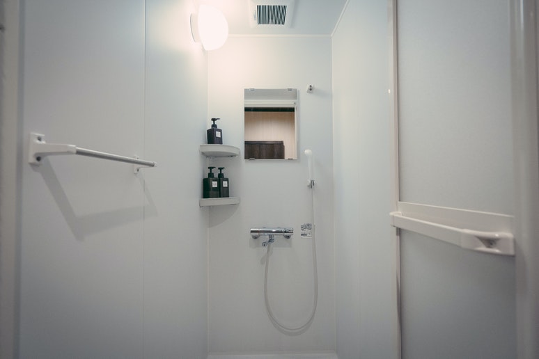 シャワールーム(2階)