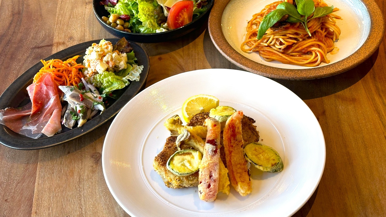 【夏季限定】肉料理ディナー　千葉県産元気豚のミラネーゼ　季節野菜のフリット添え