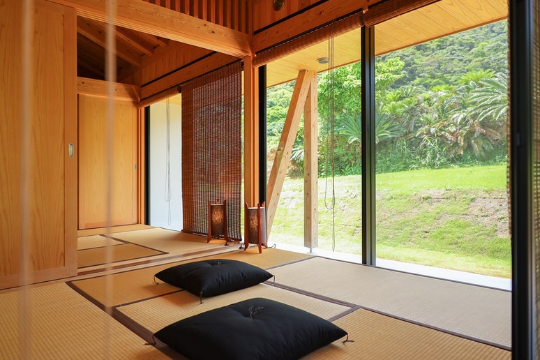 日本家屋に馴染む畳の寝室を2部屋ご用意。