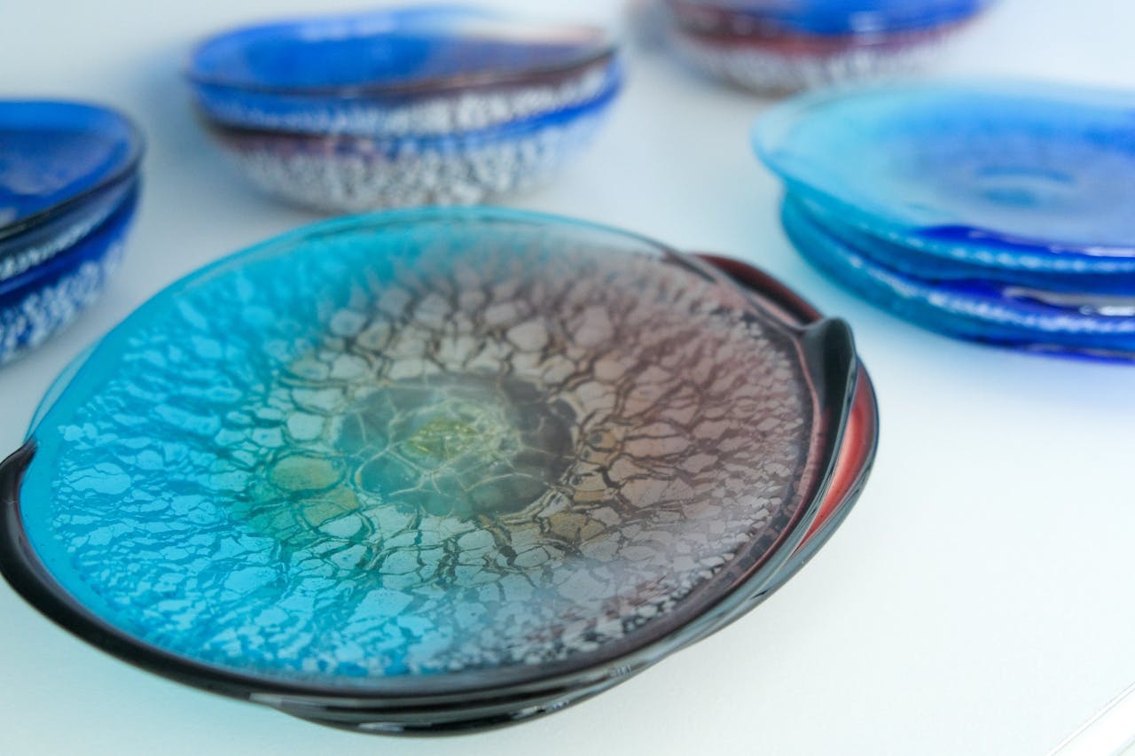 現代の名工「稲嶺 盛吉」作、宙吹ガラス工房「虹」の食器
