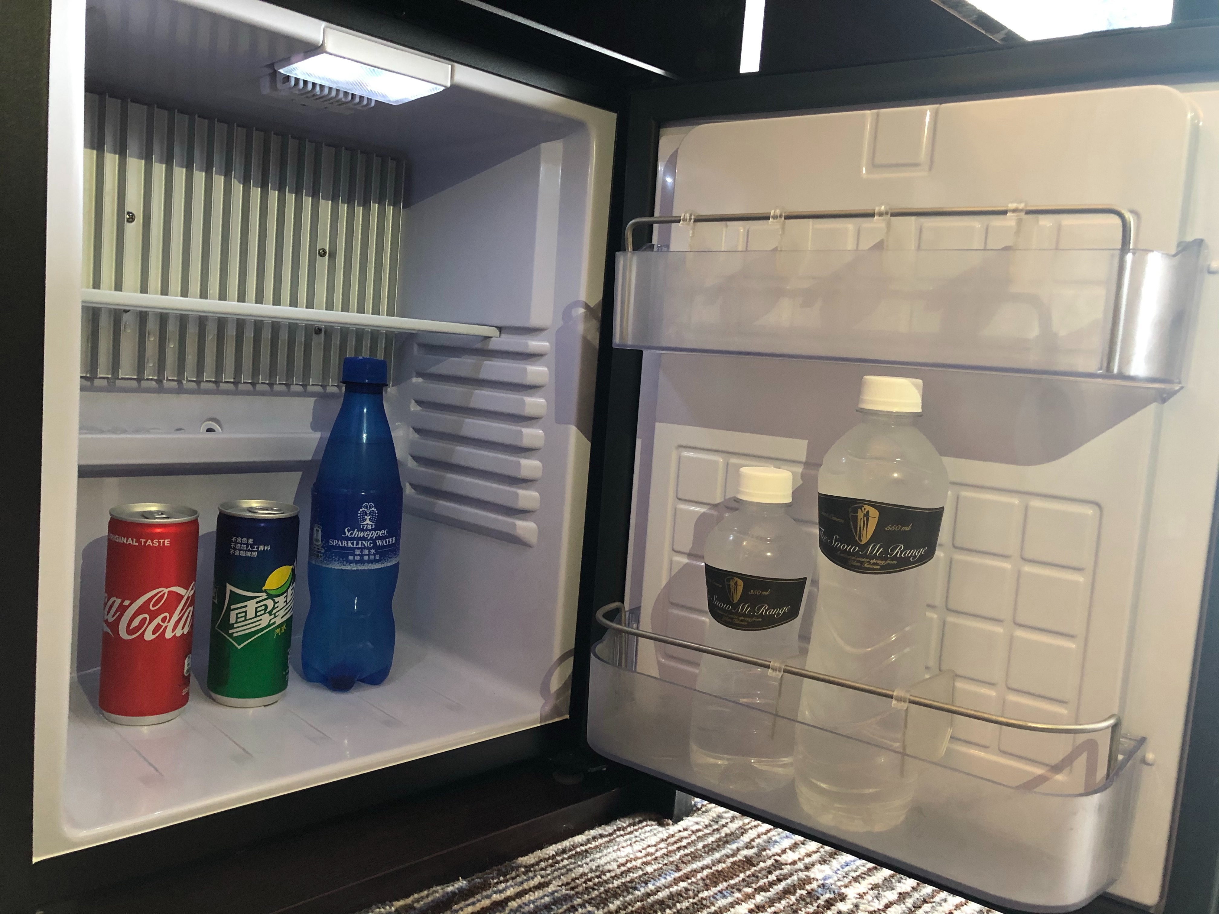 ミニバー MINI BAR