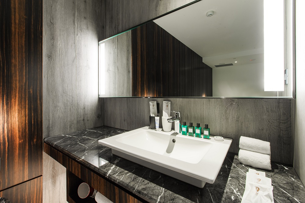 【カクレスタジオ】ツインベッドルーム 