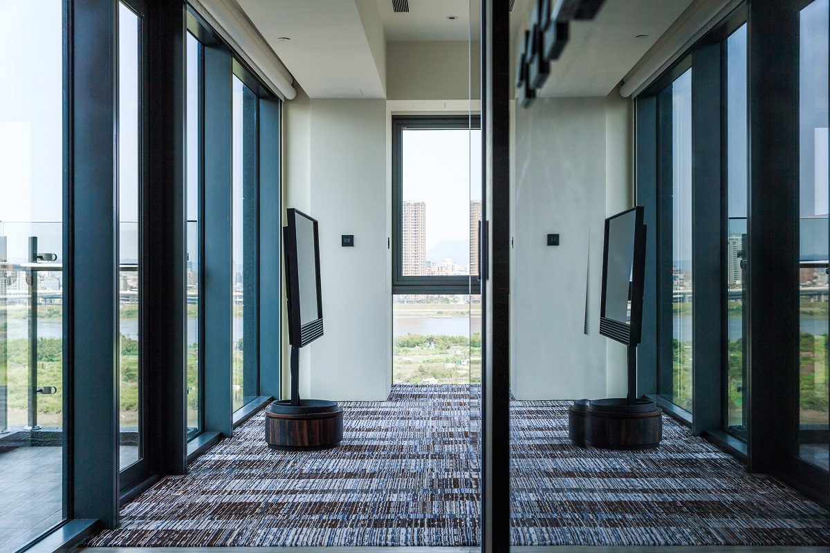 リバースイート