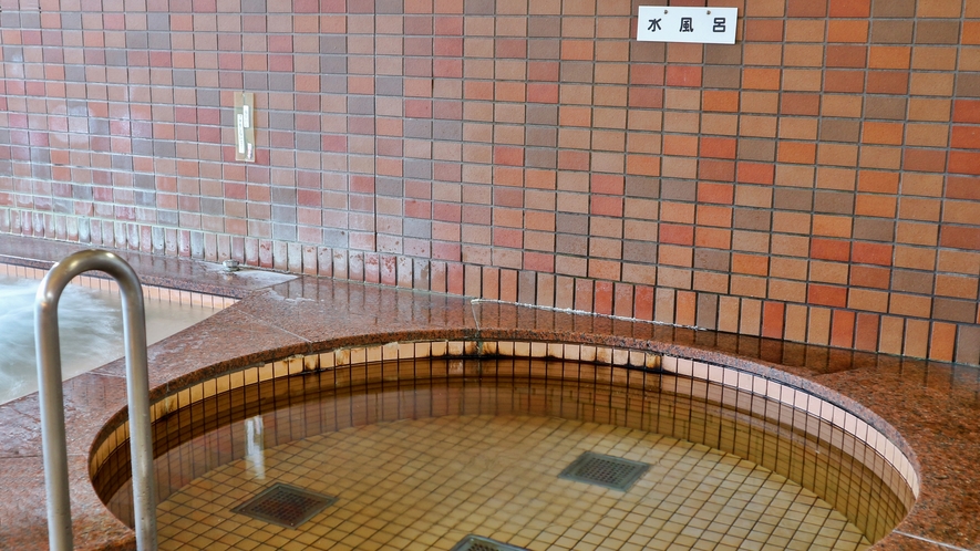 *【大浴場】水風呂