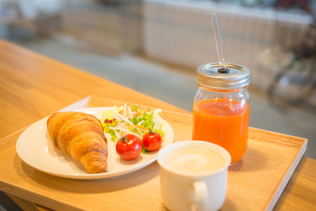 【素泊まりプラン】無料朝食バイキング・ドリンクサービスなど　〜三島で“暮らすように泊まる”滞在を〜