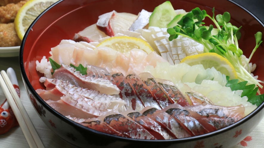 【食事】新鮮な海産物を丼で☆