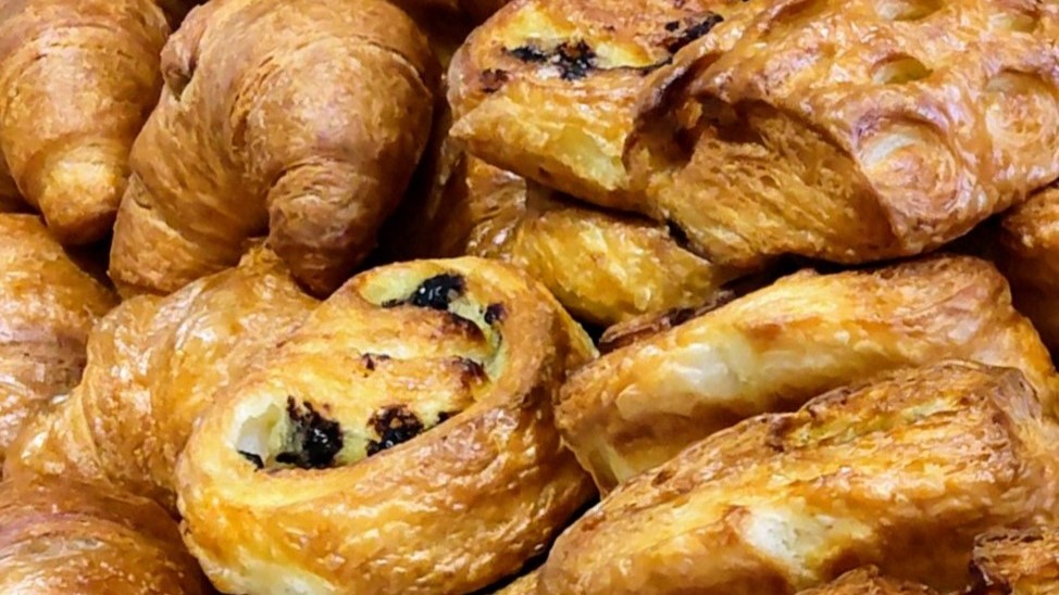 焼き立てパン【ほっこり朝食☆高山の郷土料理】ご利用可能時間・6：30〜9：30