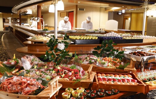 【夕食】握り寿司など、臨場感あふれるライブキッチンもご用意しております