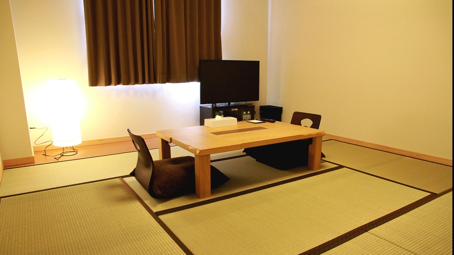 ・【和室一例】シンプルな畳のお部屋。添い寝の幼児2名まで受入可能