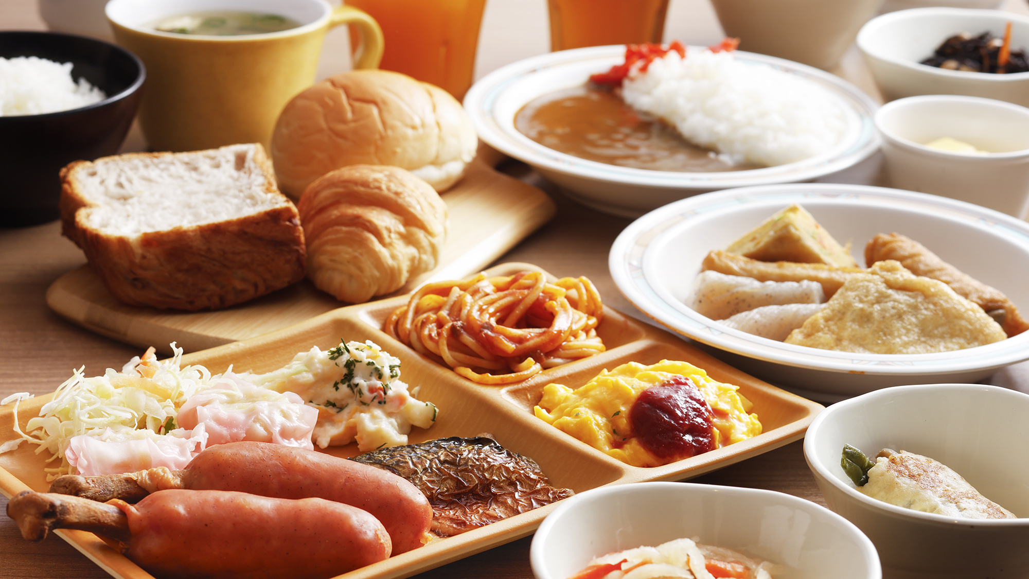 【無料朝食】クチコミ好評！「毎日メニューが変わる」、何度食べても飽きないビュッフェ。