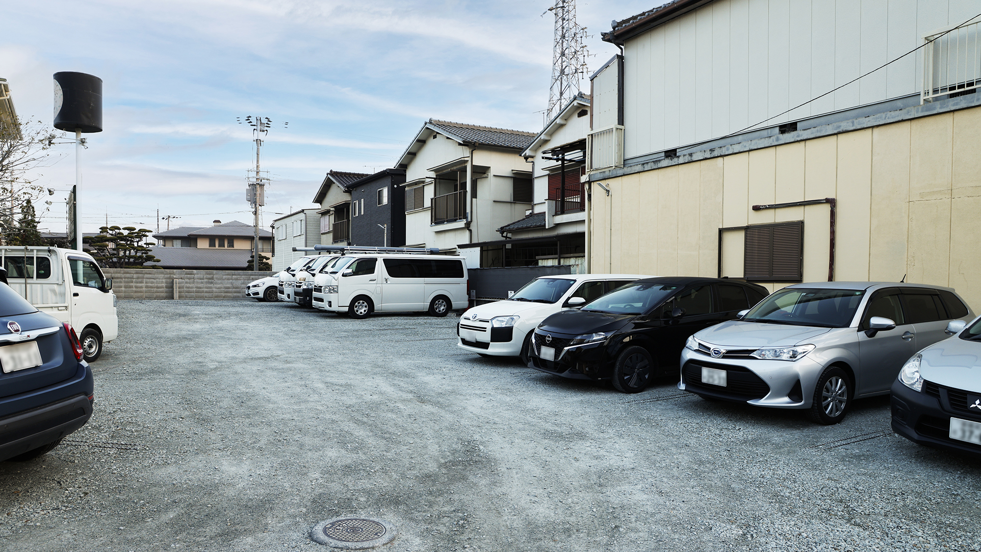 【第2駐車場】事前予約制／有料　大型車両のご相談も承ります。