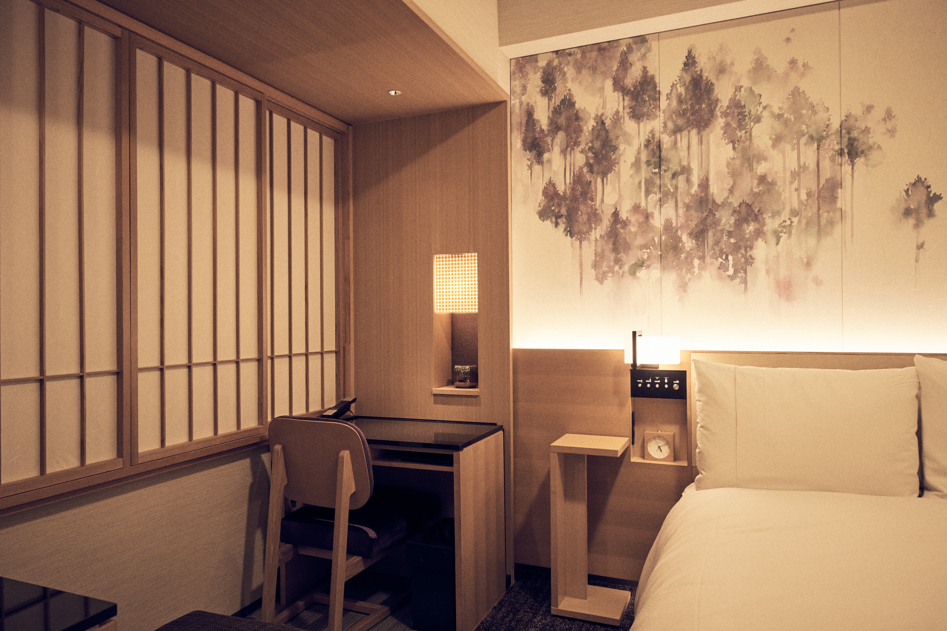 スタンダードインサイド・アウトサイド客室デスク